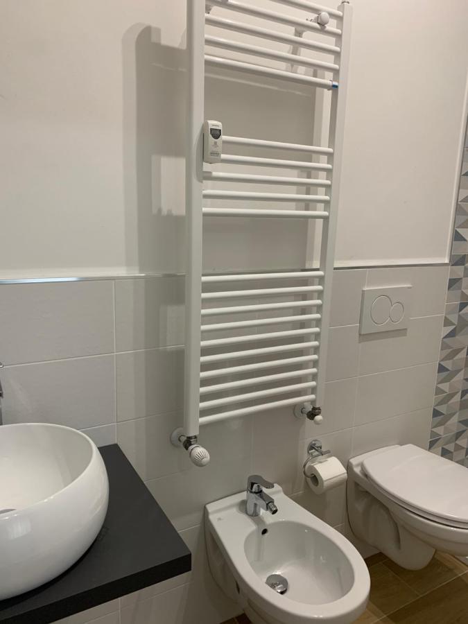 Gramsci 2 Rooms Болонья Экстерьер фото